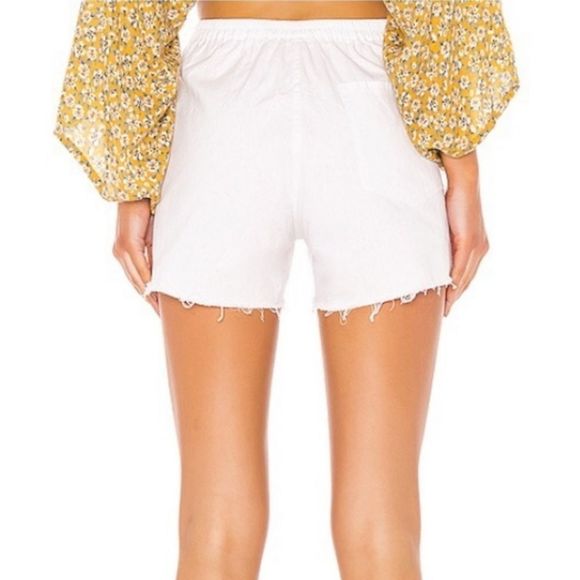 Jen’s Pirate Booty Pinecrest Short in Whitewash Size Small - Picture 2 of 5